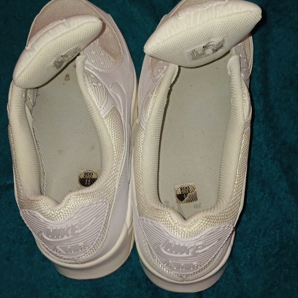 Nike Air Max 90 essential triple white size 11(CN8490-100)PREOWNED - Picture 11 of 13